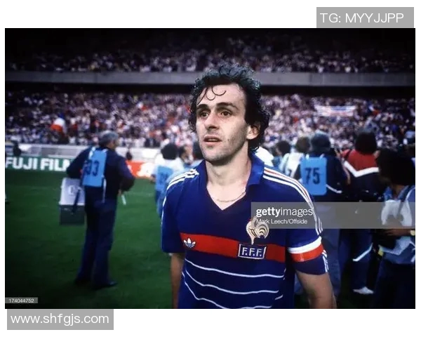 瘦弱身躯却技压群雄，这些足球球星如何用速度与技巧征服赛场